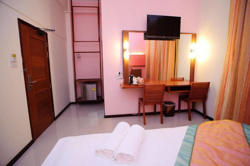 Much-Che Manta Boutique Hotel 乌隆他尼 外观 照片